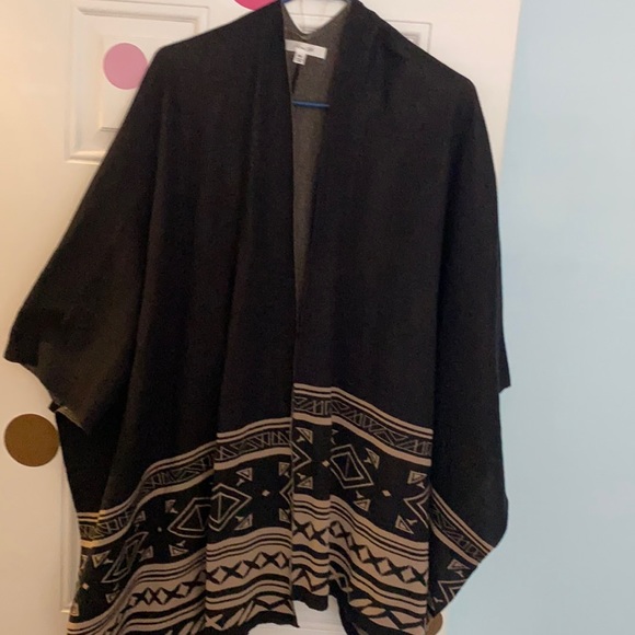Black and Tan shawl - Picture 1 of 1